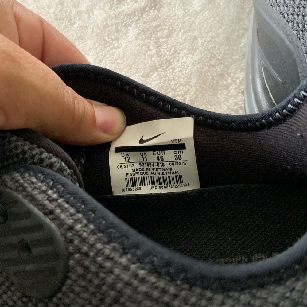 NIKE Air Max Sneakers - Picture 3 of 8